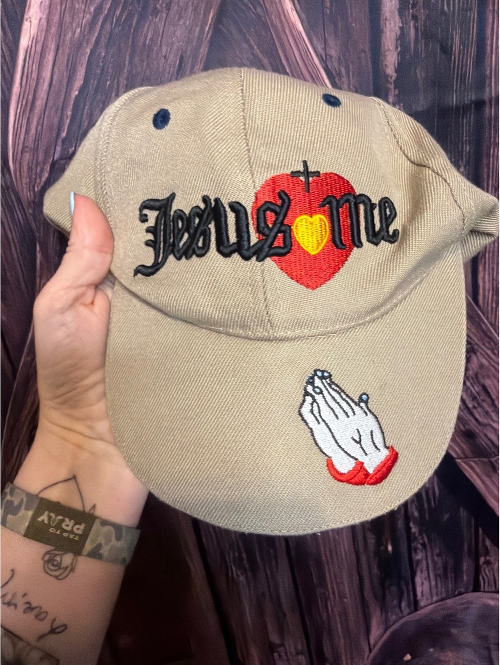 Beige Baseball Cap with Jesus Embroidery and Praying Hands